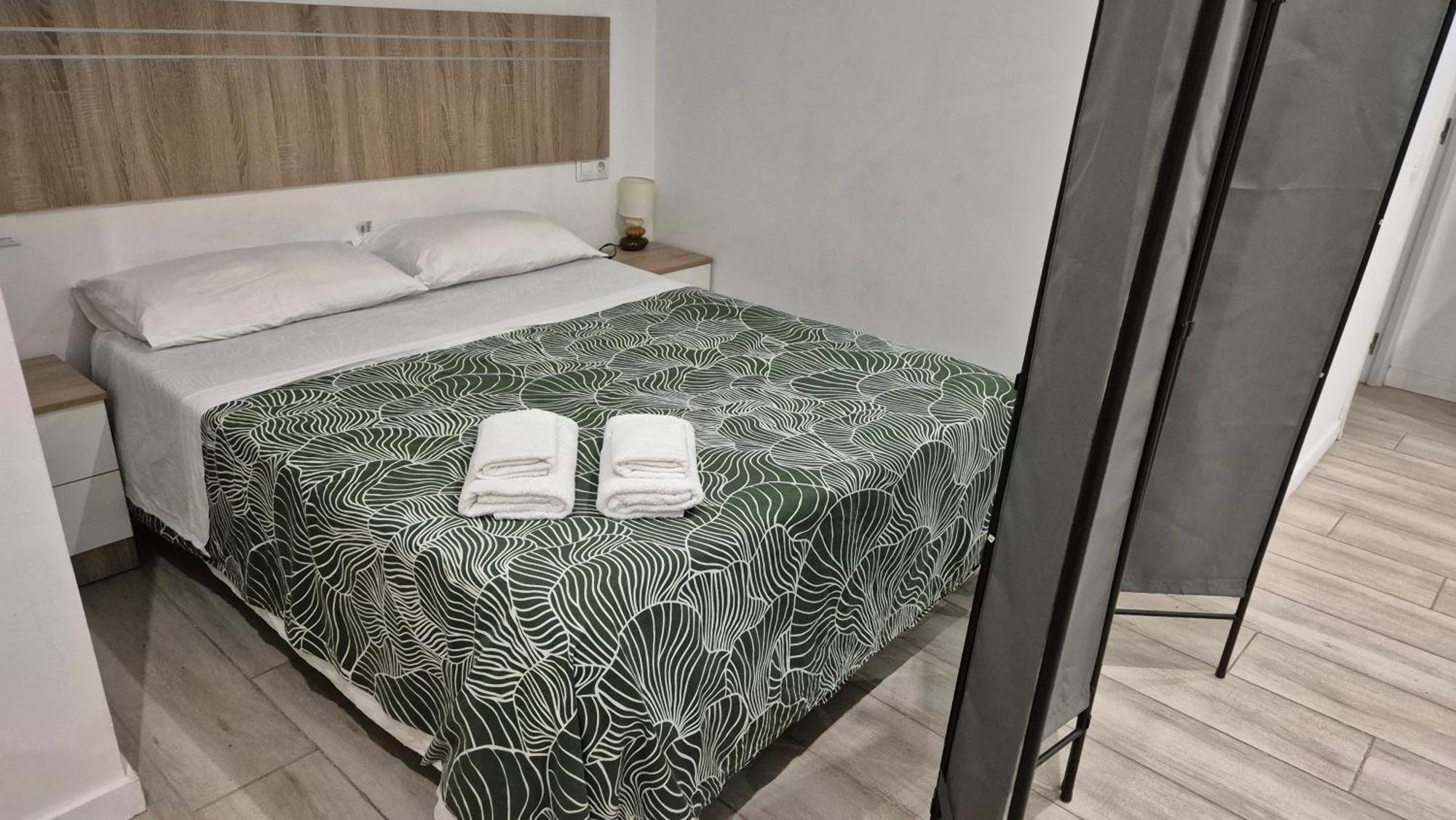 Malaga Velarde Center 3公寓 外观 照片
